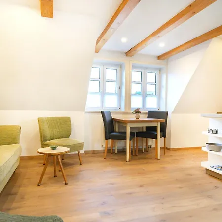 Trollhues 5 - Klaas Apartment *